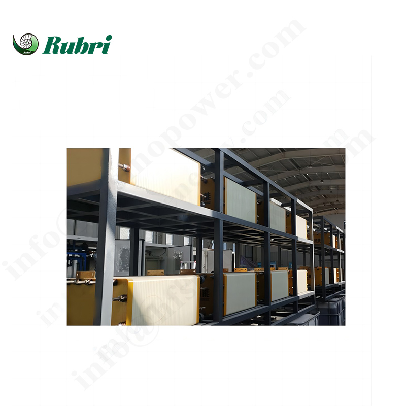 5 kW/30 kWh Vanadium-Redox-Flow-Batterie